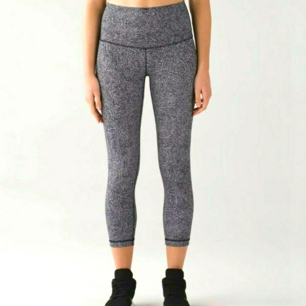 LuLuLemon Wunder Under crop legging grey static Sz 4